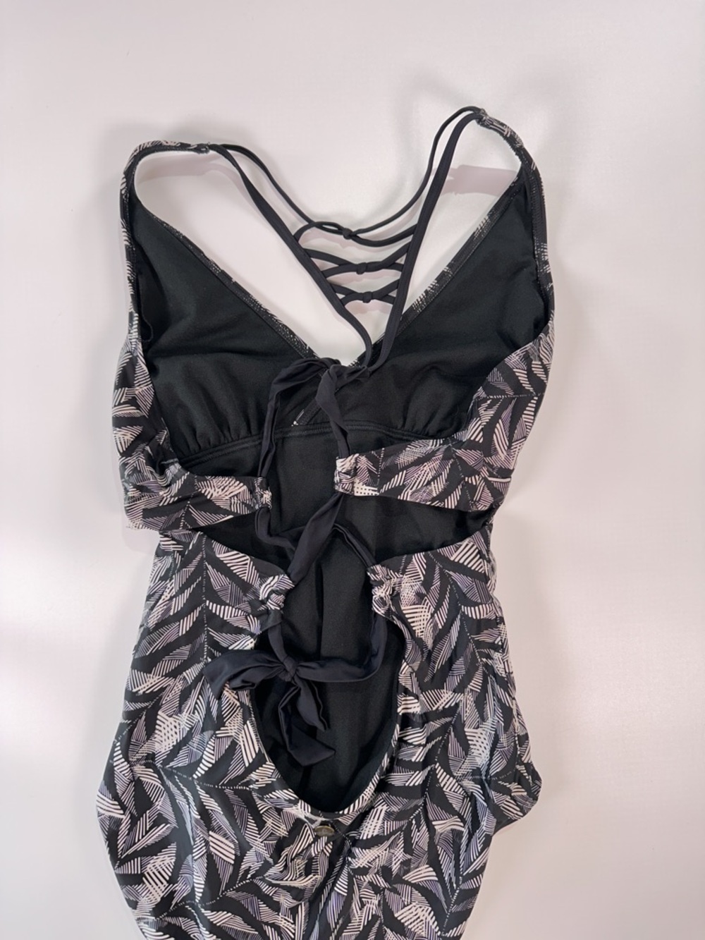 prAna Women’s Atalia One Piece Athletic Swimsuit Strappy Back L - Picture 4 of 13